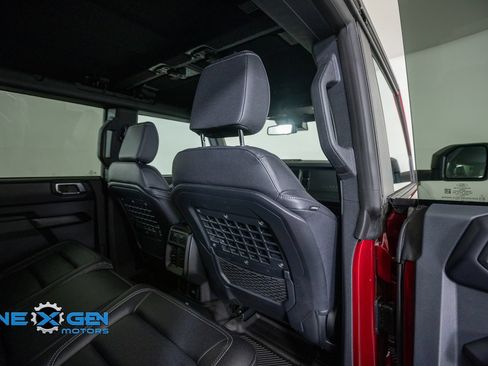 Used 2025 Ford Bronco Badlands AWD/4WD image 41