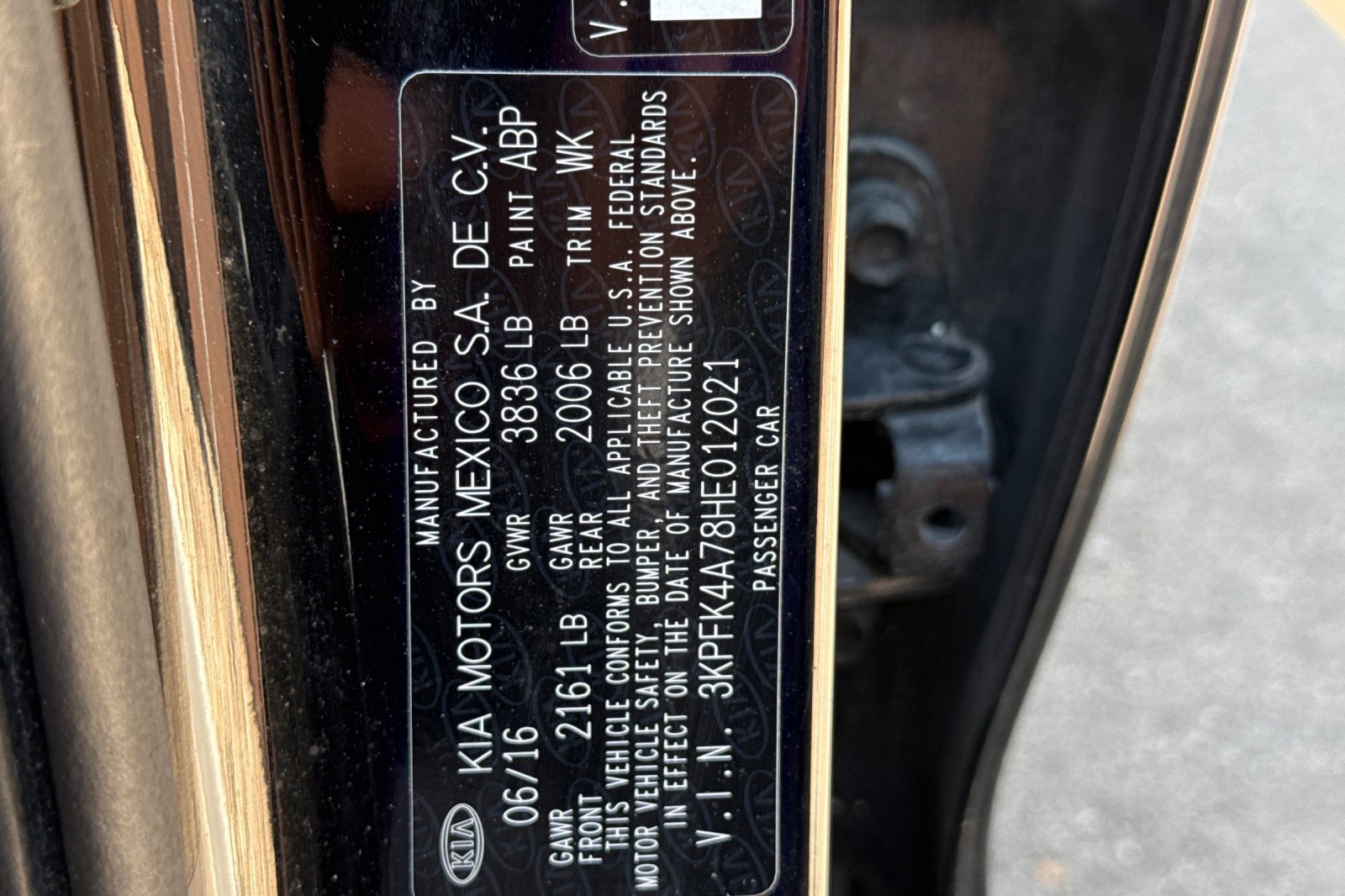 Used 2017 Kia Forte LX FWD image 28