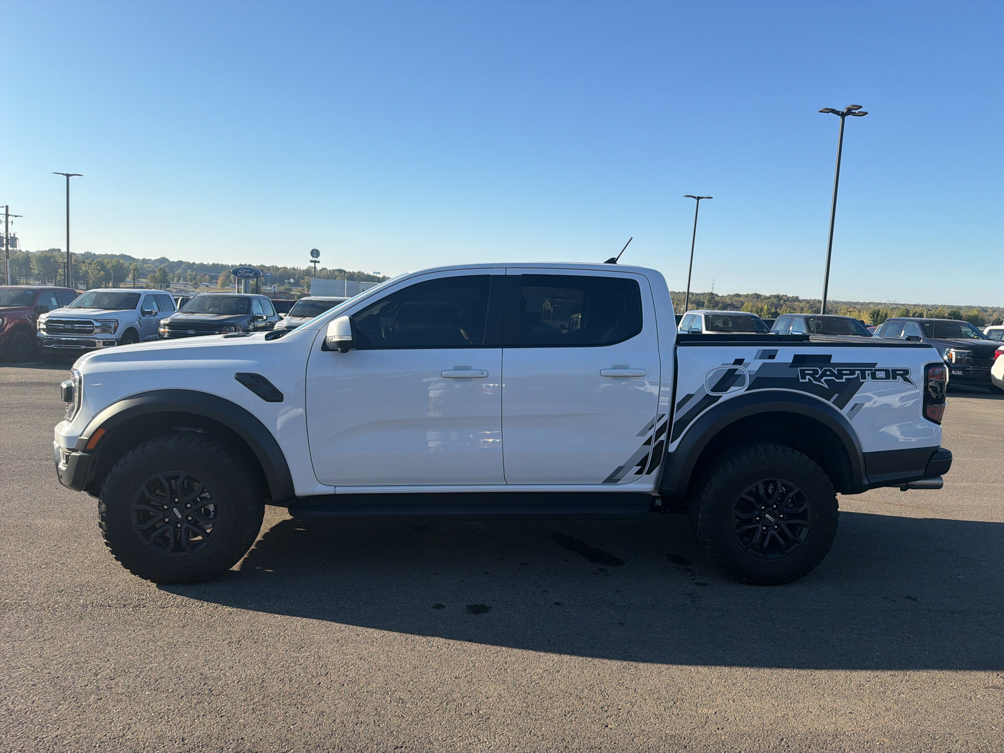 Used 2025 Ford Ranger Raptor AWD/4WD image 2