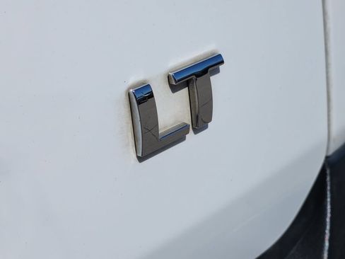 Used 2018 Chevrolet Traverse LT AWD/4WD image 16