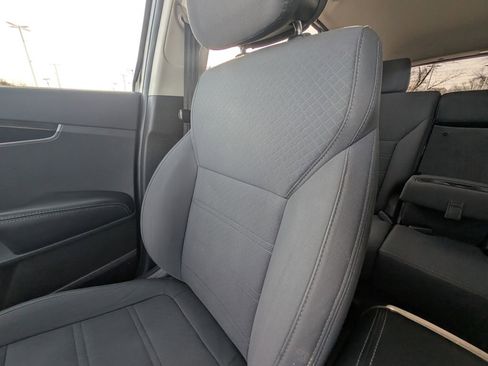 Used 2016 Kia Sorento LX w/ LX Convenience Package image 10