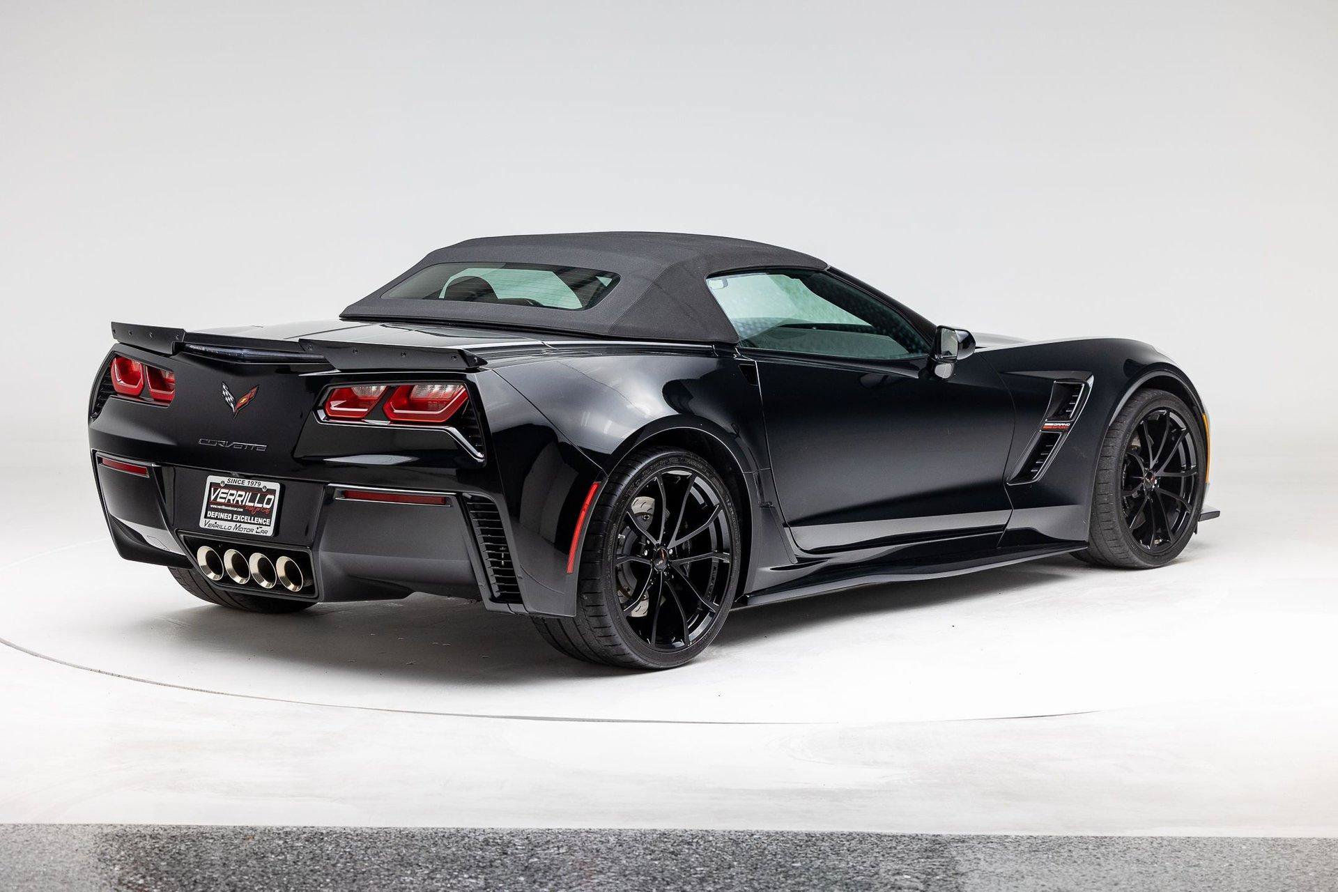 Used 2019 Chevrolet Corvette Grand Sport w/ Carbon Flash Badge Package RWD image 5