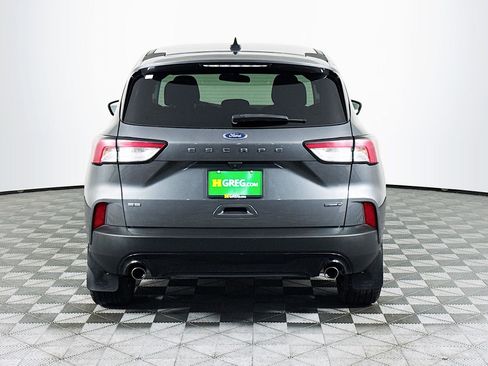 Used 2022 Ford Escape SE w/ SE Sport Appearance Package image 8