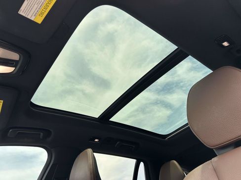 Certified 2023 Volvo XC90 B6 Plus AWD/4WD image 31