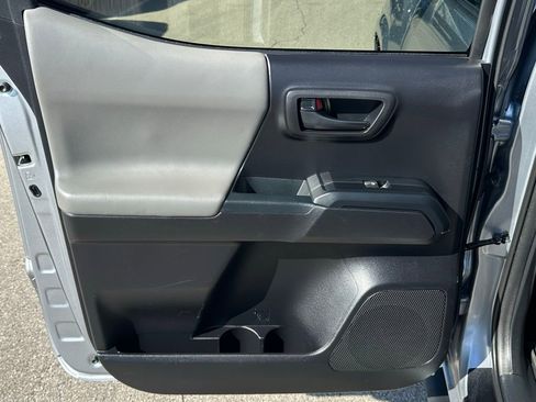 Used 2020 Toyota Tacoma SR image 23