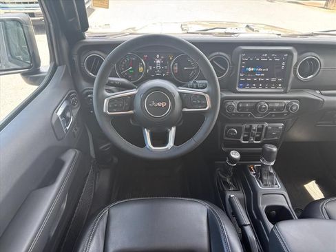 Used 2023 Jeep Wrangler Unlimited Sahara w/ Cold Weather Group AWD/4WD image 13