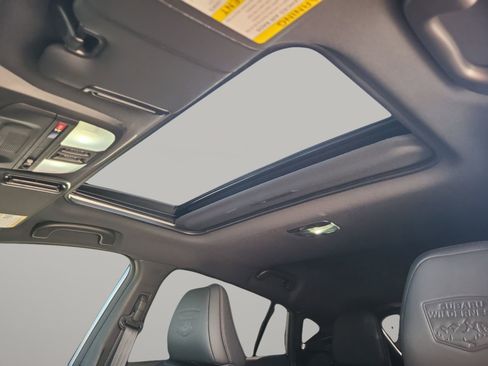 Used 2025 Subaru Crosstrek 2.5i Wilderness w/ Wilderness Package image 12