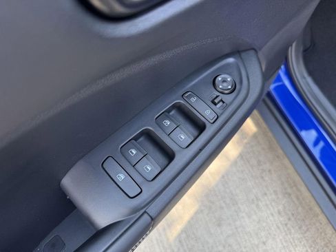 New 2025 Hyundai Venue Limited image 10