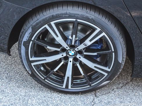 Used 2026 BMW 530i w/ M Sport Package RWD image 8