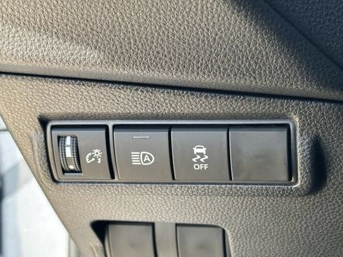 Used 2026 Toyota Corolla Cross LE FWD image 24