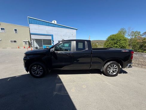 Used 2021 Chevrolet Silverado 1500 LT w/ All Star Edition Plus AWD/4WD image 2