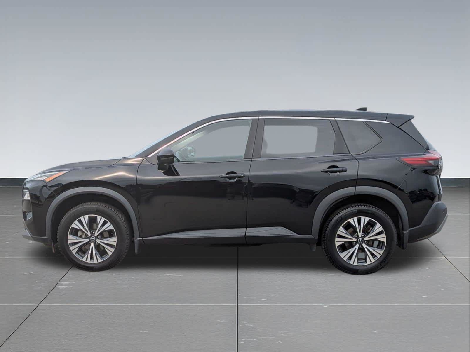 Used 2023 Nissan Rogue SV AWD/4WD image 3