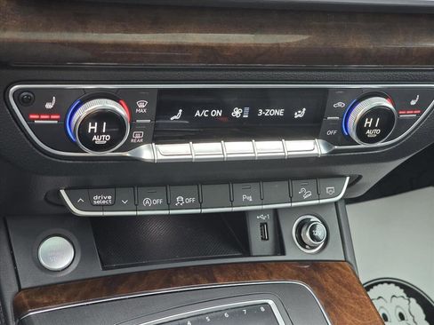 Used 2020 Audi Q5 2.0T Premium Plus w/ Premium Plus Package image 16