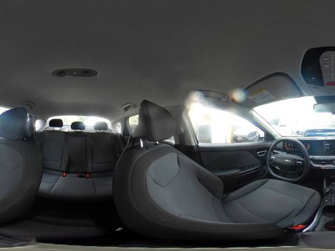 Used 2025 Kia K4 FWD image 43