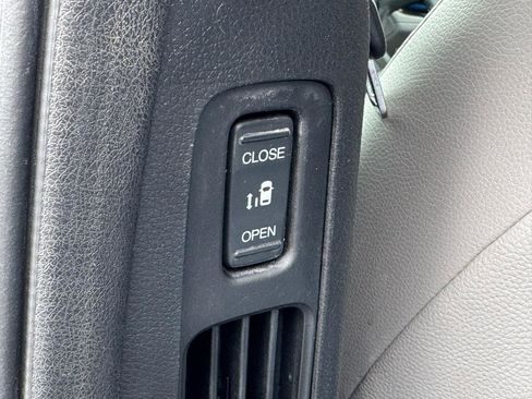 Used 2022 Honda Odyssey Touring image 25