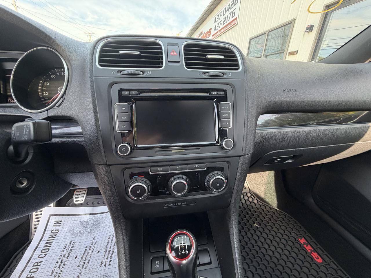 Used 2011 Volkswagen Golf 2-Door FWD image 13