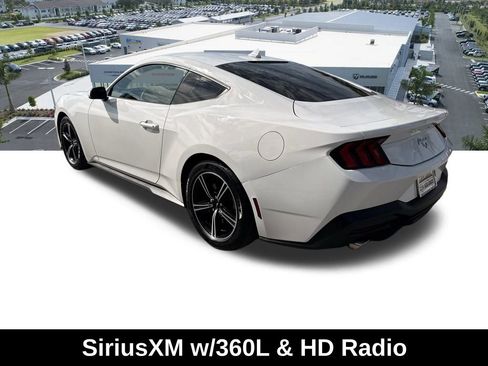 Used 2024 Ford Mustang Coupe image 7