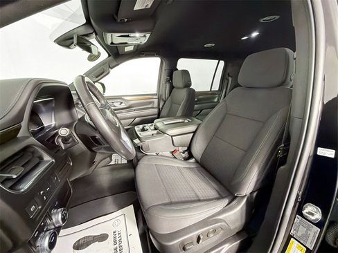 Used 2022 GMC Yukon XL SLE image 18