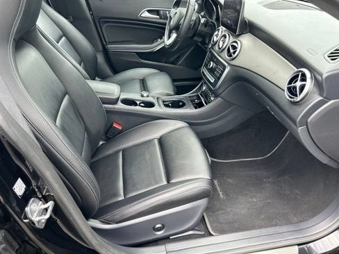 Used 2019 Mercedes-Benz CLA 250 4MATIC image 48