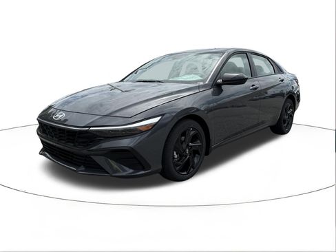 New 2026 Hyundai Elantra Sport FWD image 7