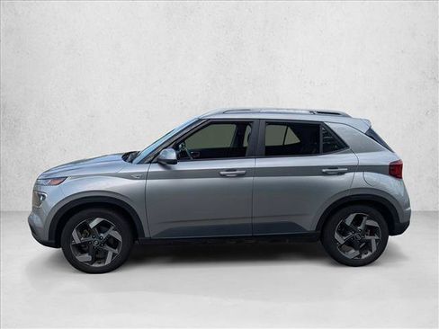 Certified 2023 Hyundai Venue SEL FWD image 9