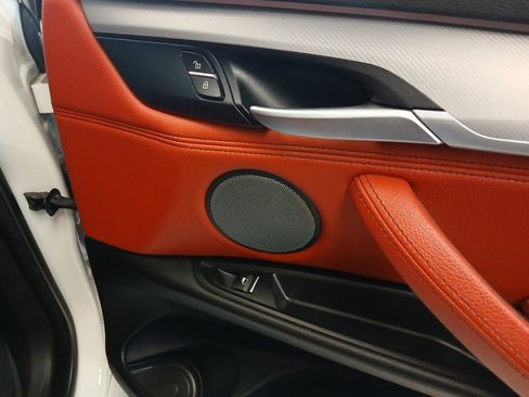 Used 2019 BMW X6 xDrive35i w/ M Sport Package image 25