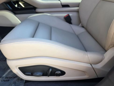 New 2026 Porsche Taycan image 15