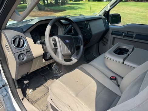 Used 2008 Ford F250 XLT RWD image 11