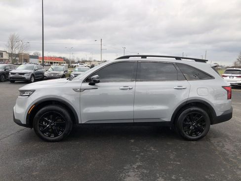 Used 2022 Kia Sorento S image 3