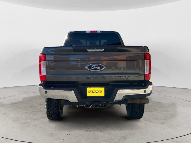 Used 2017 Ford F350 Lariat w/ Lariat Value Package AWD/4WD image 6