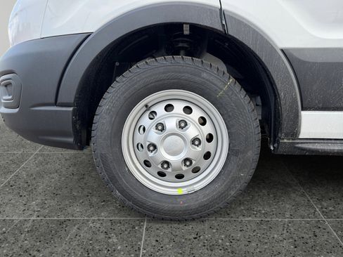 New 2026 Ford Transit 250 148 High Roof AWD image 9