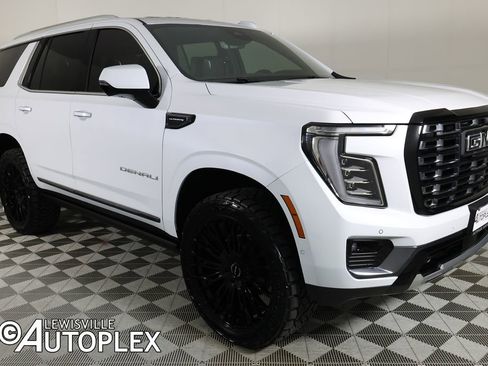Used 2026 GMC Yukon Denali Ultimate image 3