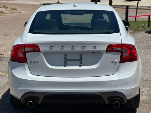 Used 2017 Volvo S60 T5 Dynamic FWD image 5
