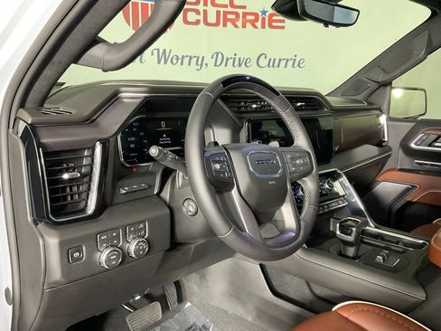 Used 2026 GMC Sierra 1500 Denali Ultimate AWD/4WD image 13