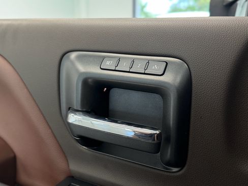 Used 2019 Chevrolet Silverado 3500 High Country w/ Duramax Plus Package AWD/4WD image 17
