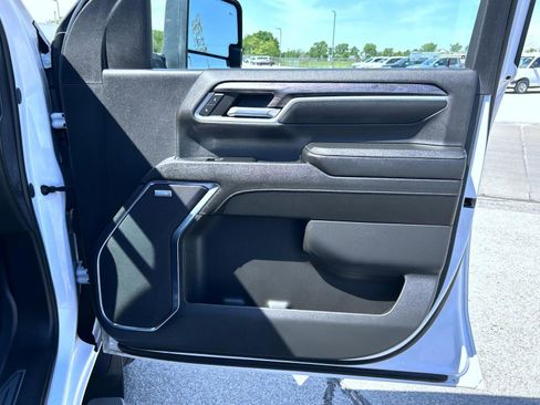 Used 2024 Chevrolet Silverado 3500 LTZ w/ LTZ Plus Package AWD/4WD image 15