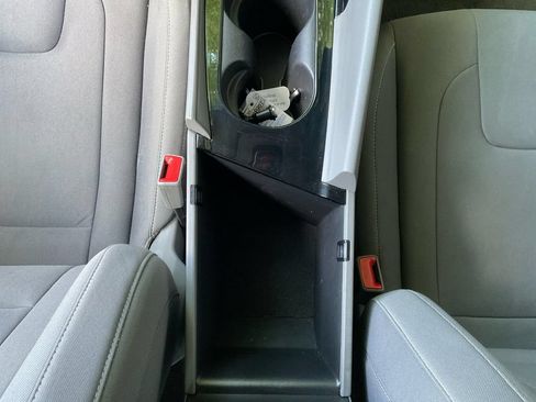 Used 2025 Hyundai Elantra SEL FWD image 11