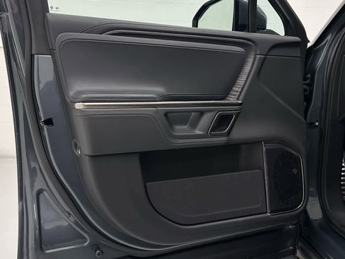 Used 2023 Rivian R1T Adventure image 22