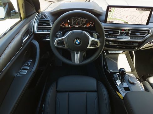 New 2025 BMW X4 xDrive30i w/ Premium Package image 17