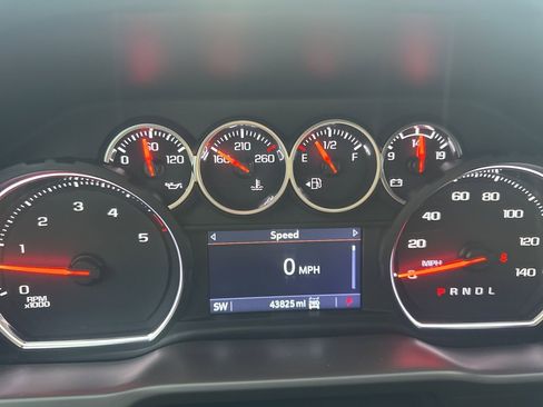 Used 2021 Chevrolet Silverado 2500 LT w/ Convenience Package image 16