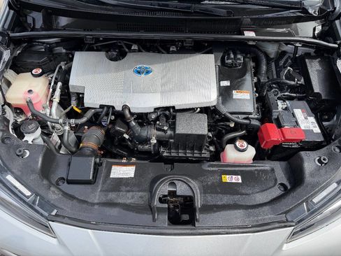 Used 2020 Toyota Prius LE AWD/4WD image 8