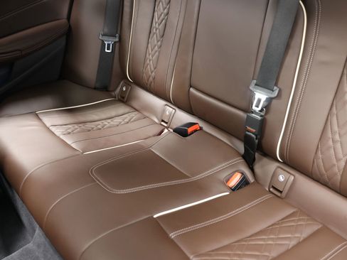 Used 2018 BMW M550i xDrive image 52