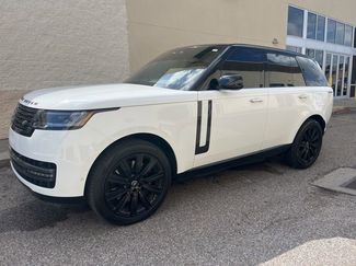Used 2025 Land Rover Range Rover SE video 1