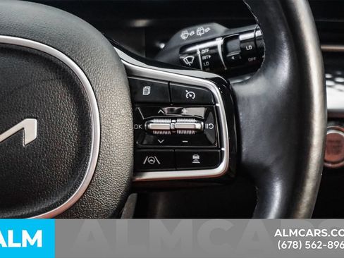 Used 2022 Kia Carnival SX Prestige FWD image 25
