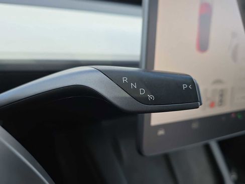 Used 2022 Tesla Model Y Performance image 21