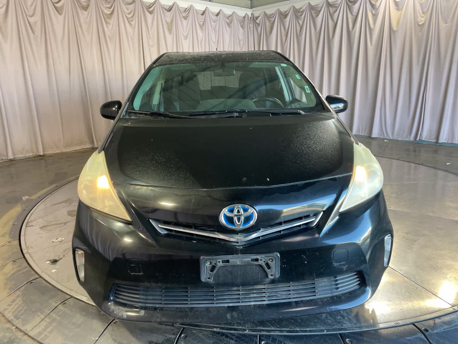 Used 2012 Toyota Prius V Three w/ Preferred Accessory Pkg FWD image 2