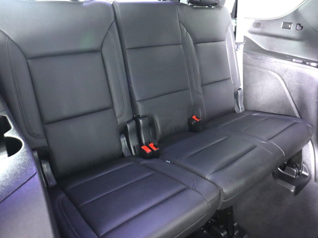 Used 2022 Chevrolet Tahoe LT w/ Luxury Package AWD/4WD image 40