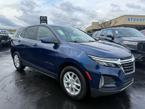 Used 2023 Chevrolet Equinox LT image 1