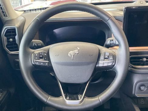 Used 2025 Ford Bronco Sport Outer Banks w/ Outer Banks Tech Package+ AWD/4WD image 17