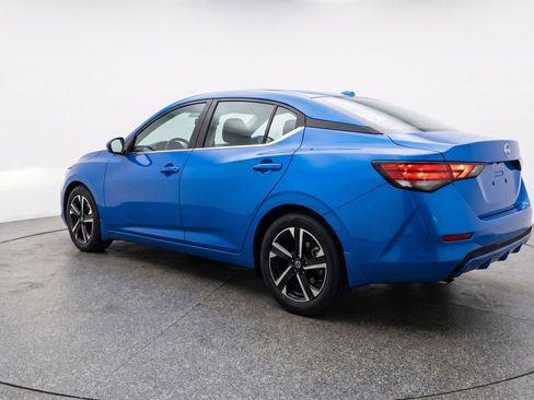 Used 2025 Nissan Sentra SV FWD image 6